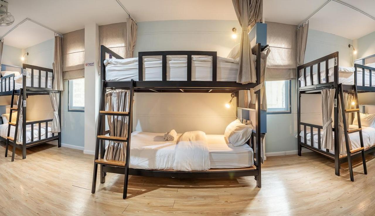 Bonfire Hostels Rishikesh Bagian luar foto